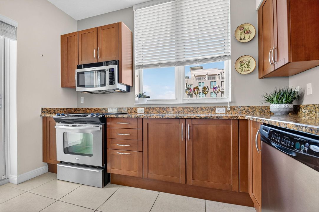 For Sale: $698,500 (3 beds, 2 baths, 1650 Square Feet)