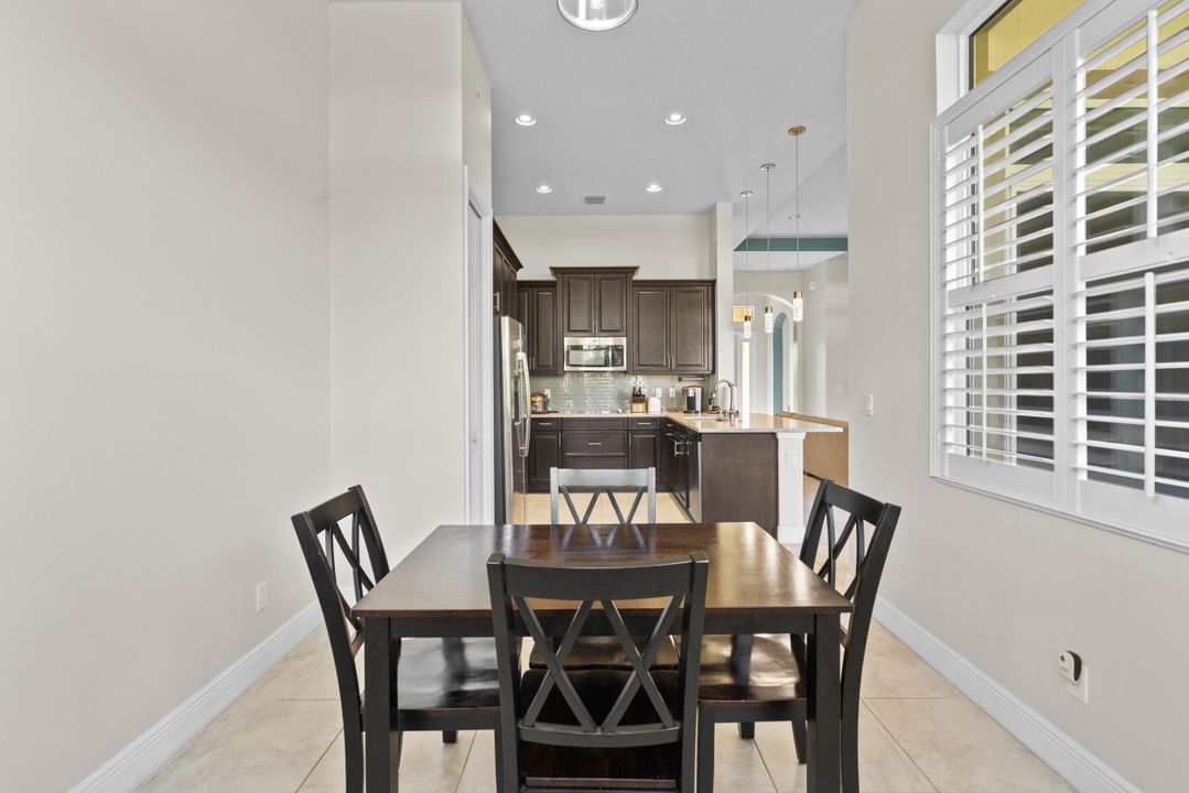 For Sale: $450,000 (3 beds, 2 baths, 1842 Square Feet)