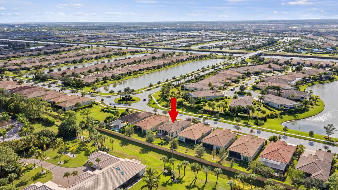 For Sale: $450,000 (3 beds, 2 baths, 1842 Square Feet)