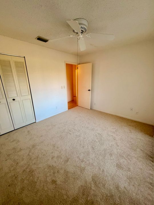 待售: $159,900 (2 贝兹, 2 浴室, 1059 平方英尺)