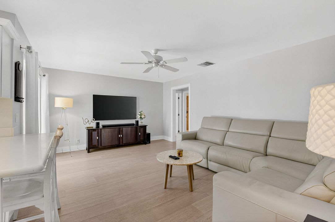 For Rent: $5,000 (3 beds, 2 baths, 1906 Square Feet)