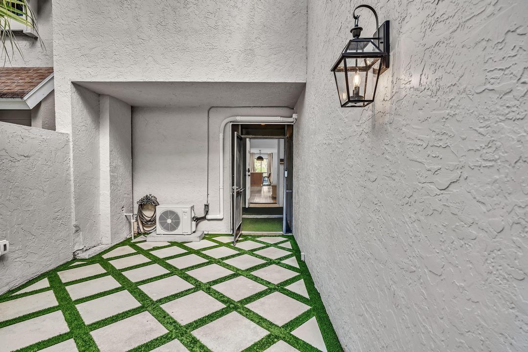 For Sale: $725,000 (4 beds, 2 baths, 2178 Square Feet)