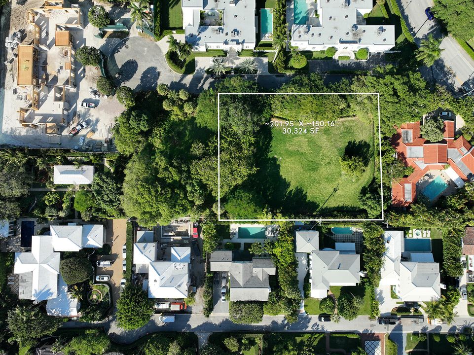 На продажу: $24,250,000 (3 спален, 3 ванн, 2572 Квадратных фут)