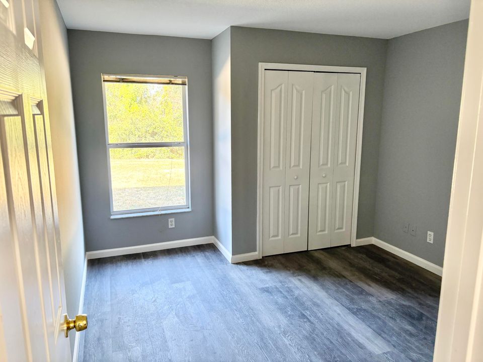 For Rent: $2,200 (3 beds, 2 baths, 1201 Square Feet)