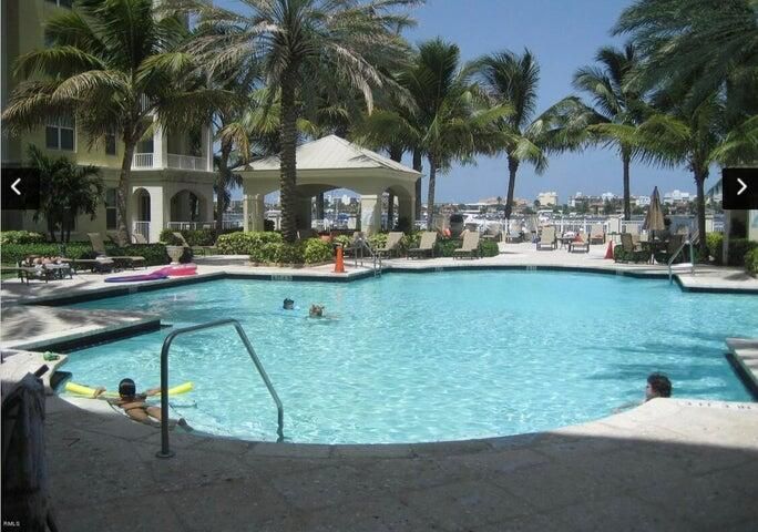 For Rent: $3,000 (2 beds, 1 baths, 1265 Square Feet)