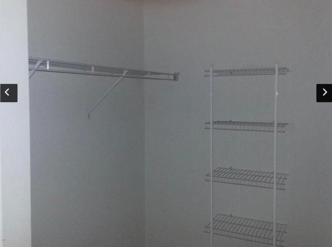 For Rent: $3,000 (2 beds, 1 baths, 1265 Square Feet)