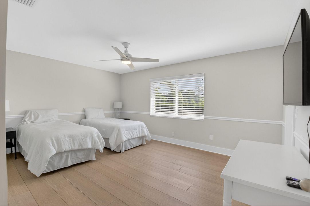 For Rent: $5,000 (3 beds, 2 baths, 1906 Square Feet)