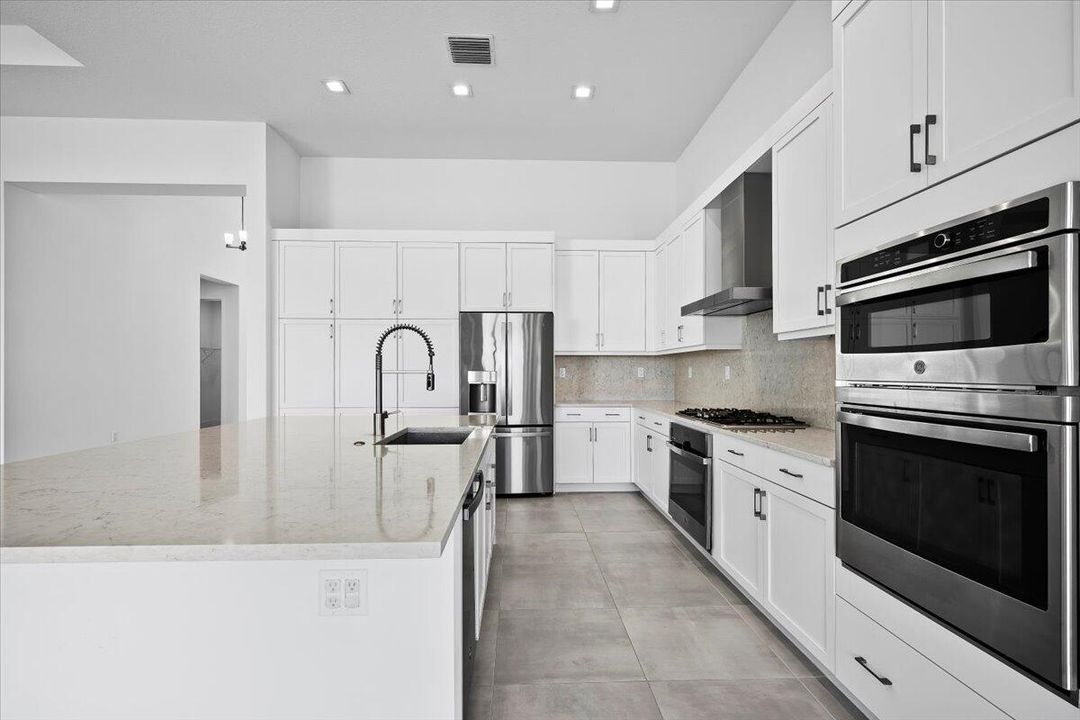 For Sale: $1,499,000 (4 beds, 4 baths, 3248 Square Feet)