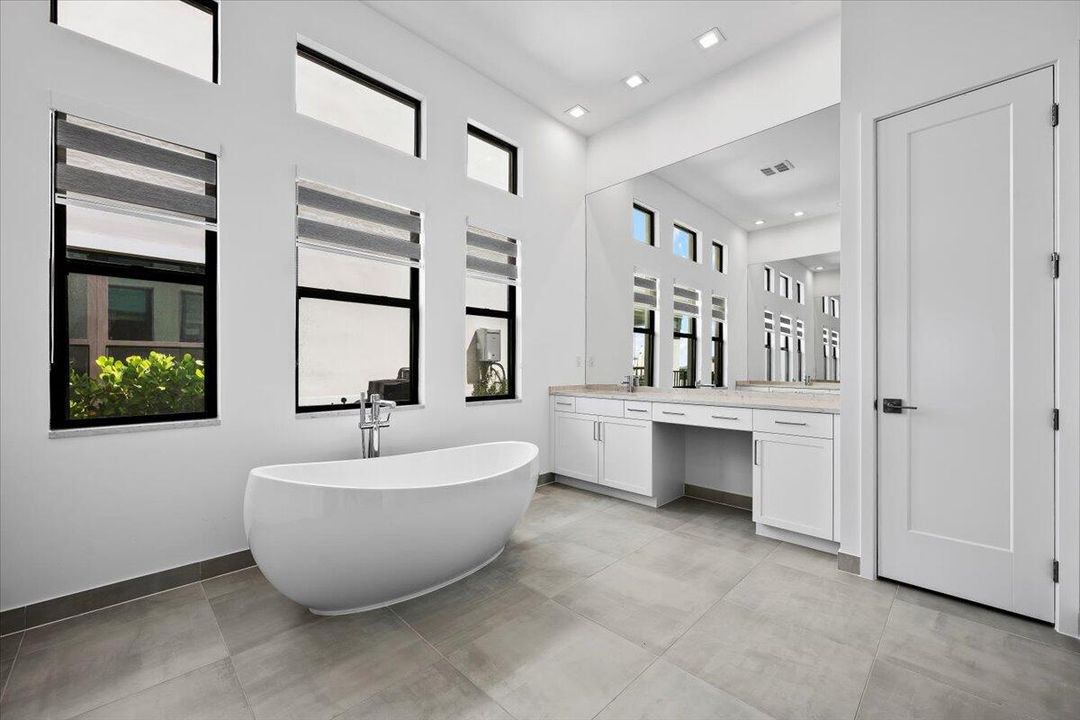 For Sale: $1,499,000 (4 beds, 4 baths, 3248 Square Feet)