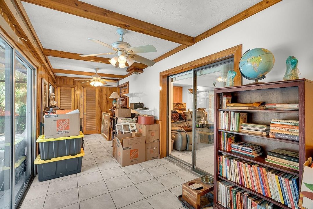 Activo con contrato: $879,000 (3 camas, 3 baños, 2388 Pies cuadrados)