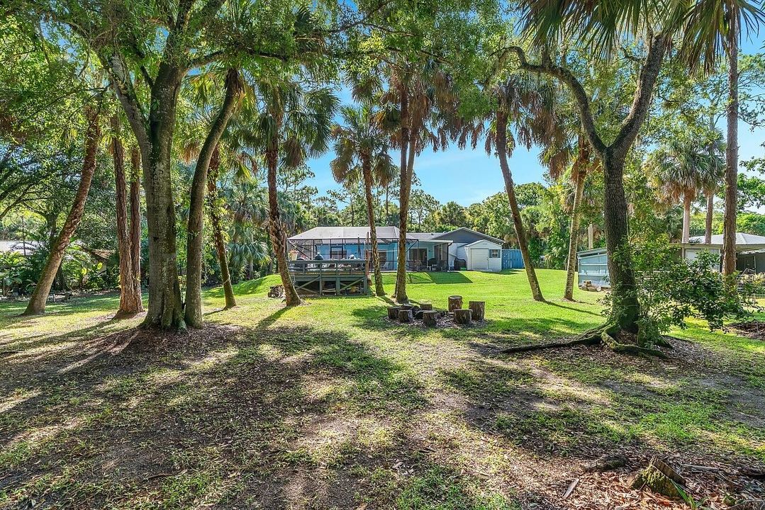 Activo con contrato: $879,000 (3 camas, 3 baños, 2388 Pies cuadrados)