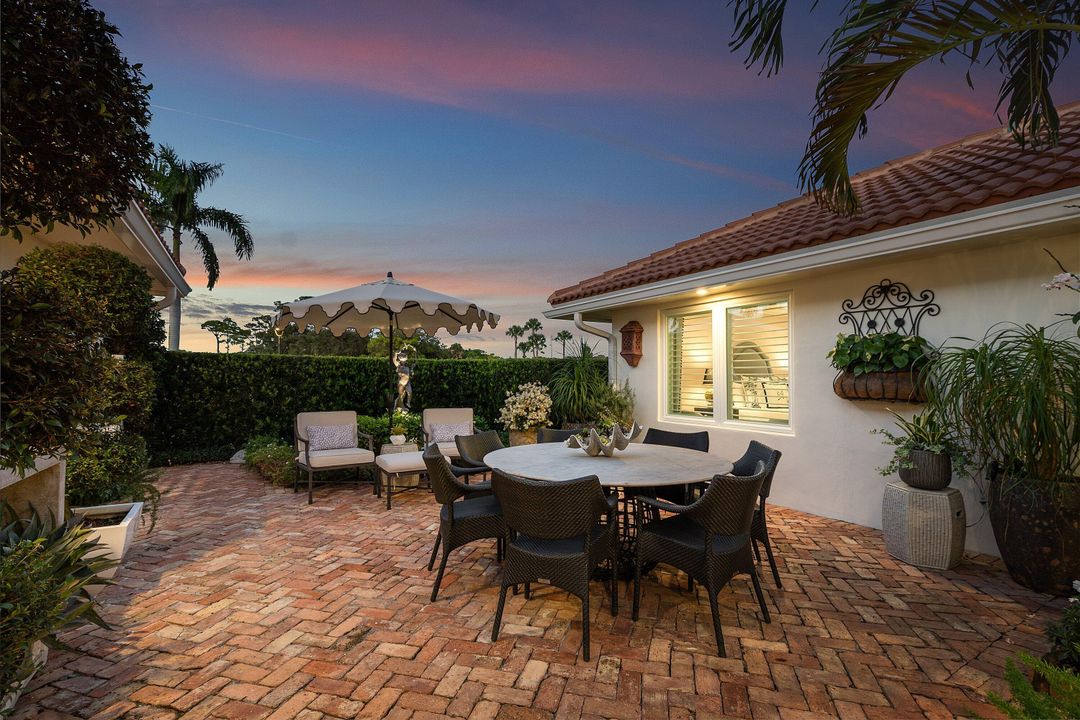 На продажу: $2,149,000 (3 спален, 2 ванн, 2374 Квадратных фут)