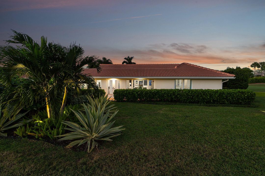 На продажу: $2,149,000 (3 спален, 2 ванн, 2374 Квадратных фут)