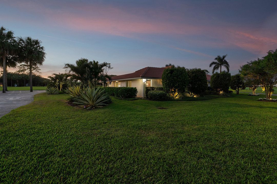 На продажу: $2,149,000 (3 спален, 2 ванн, 2374 Квадратных фут)