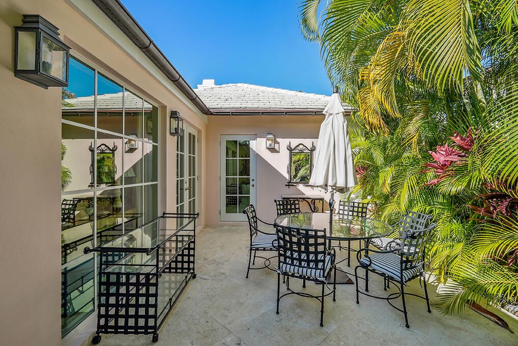 待售: $9,495,000 (3 贝兹, 3 浴室, 2738 平方英尺)