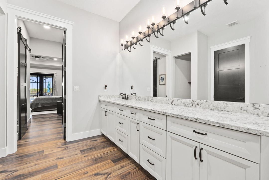 待售: $4,300,000 (3 贝兹, 3 浴室, 3807 平方英尺)