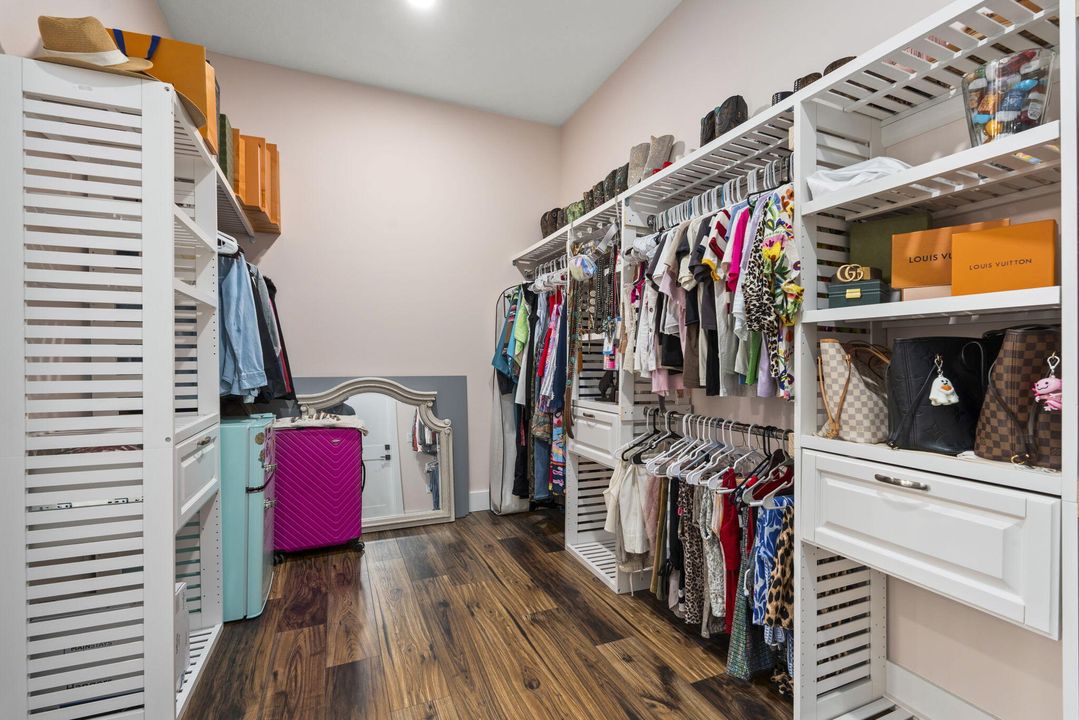 待售: $4,300,000 (3 贝兹, 3 浴室, 3807 平方英尺)