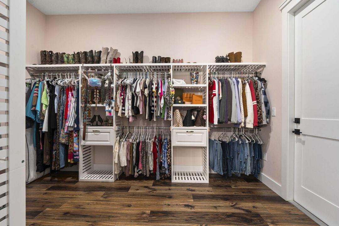 待售: $4,300,000 (3 贝兹, 3 浴室, 3807 平方英尺)