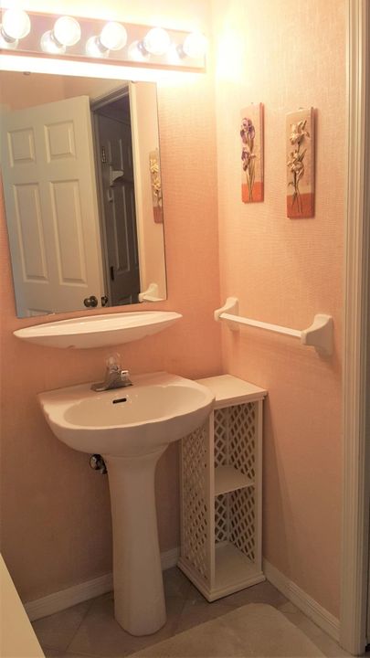 В аренду: $1,800 (1 спален, 1 ванн, 900 Квадратных фут)