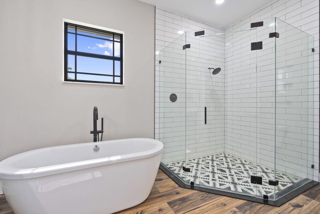 待售: $4,300,000 (3 贝兹, 3 浴室, 3807 平方英尺)