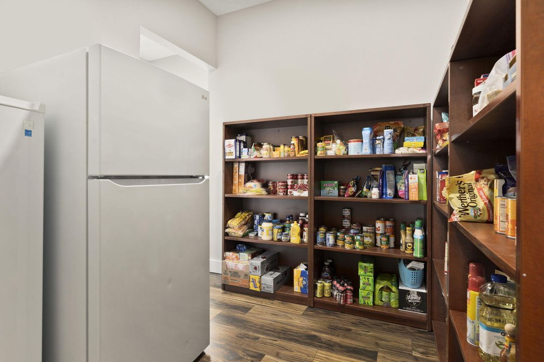 待售: $4,300,000 (3 贝兹, 3 浴室, 3807 平方英尺)