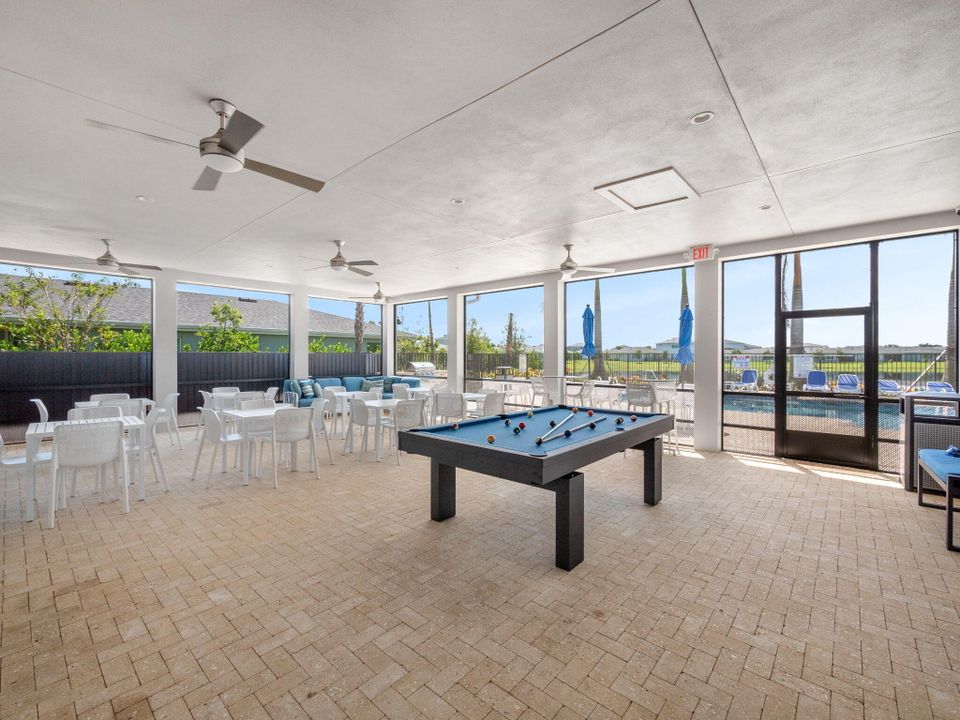 For Sale: $625,000 (3 beds, 2 baths, 1998 Square Feet)