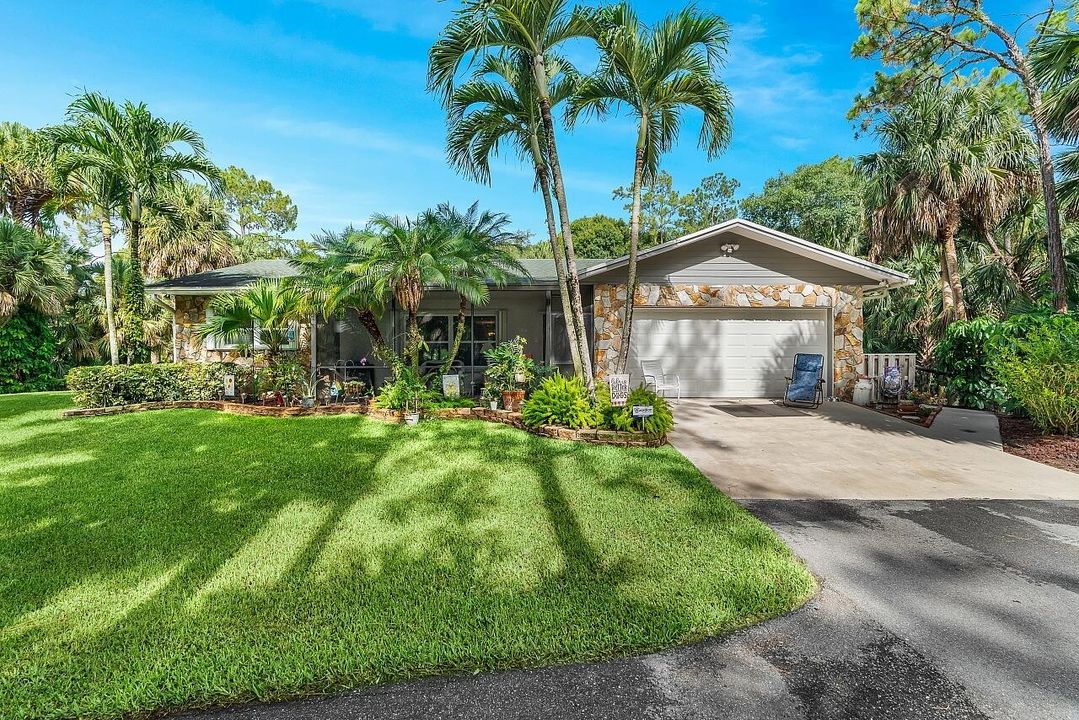 Activo con contrato: $879,000 (3 camas, 3 baños, 2388 Pies cuadrados)