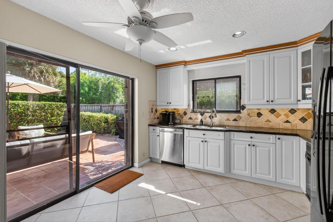 For Rent: $4,500 (2 beds, 2 baths, 1627 Square Feet)