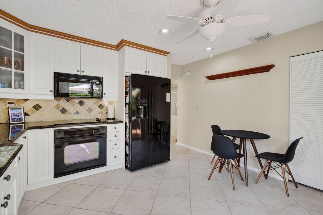 For Rent: $4,500 (2 beds, 2 baths, 1627 Square Feet)