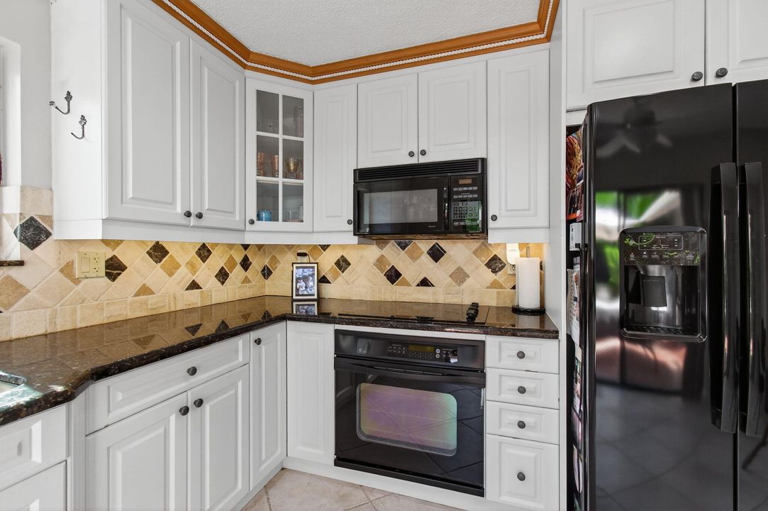 For Rent: $4,500 (2 beds, 2 baths, 1627 Square Feet)