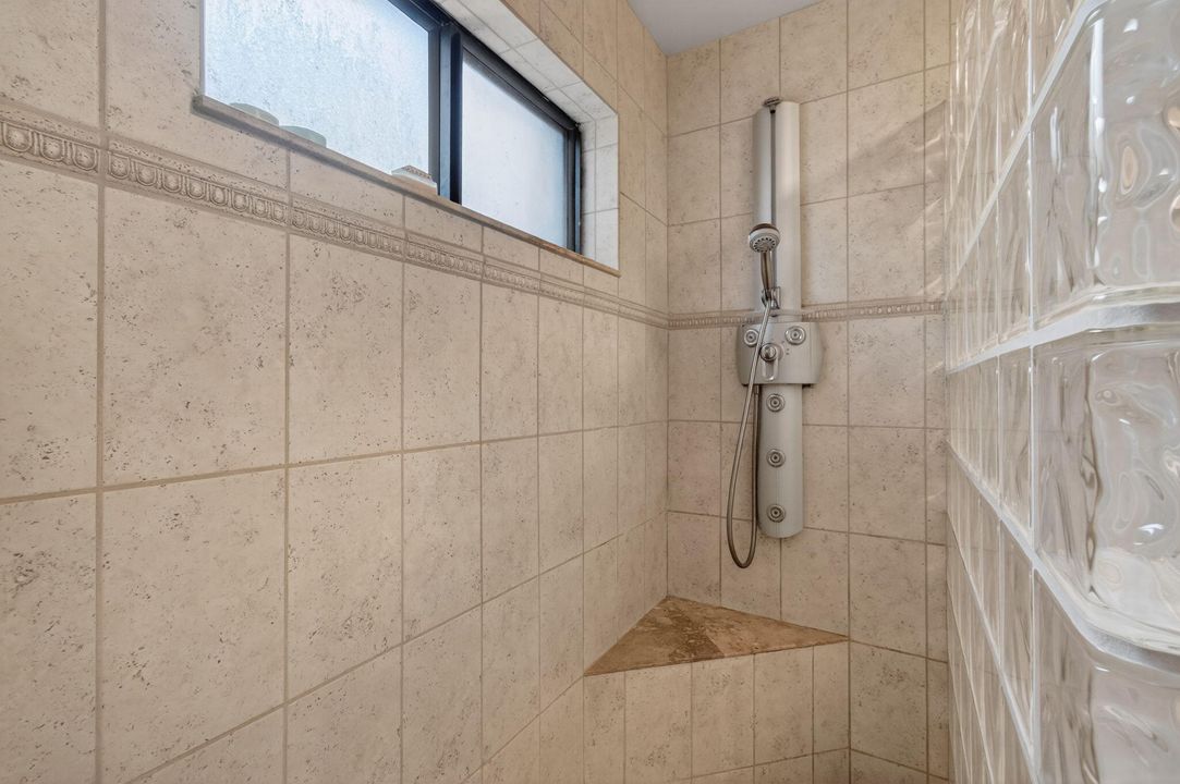 For Rent: $4,500 (2 beds, 2 baths, 1627 Square Feet)