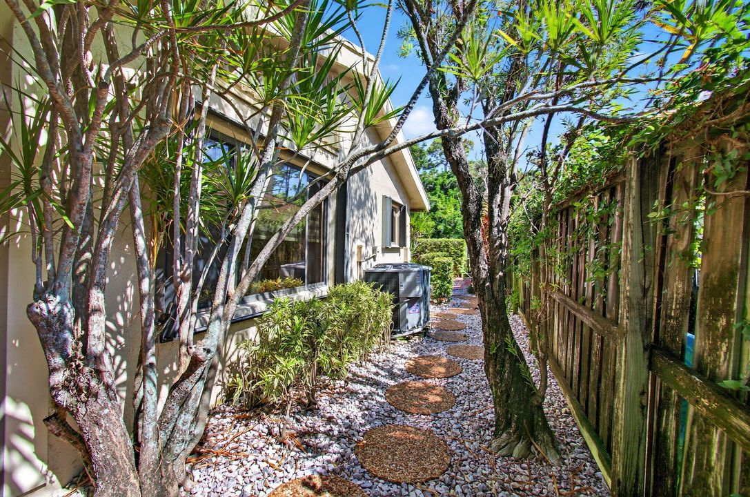 For Rent: $4,500 (2 beds, 2 baths, 1627 Square Feet)