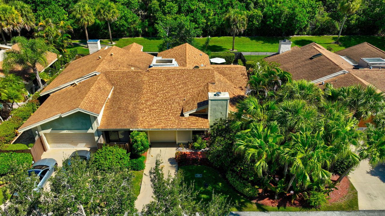 For Rent: $4,500 (2 beds, 2 baths, 1627 Square Feet)