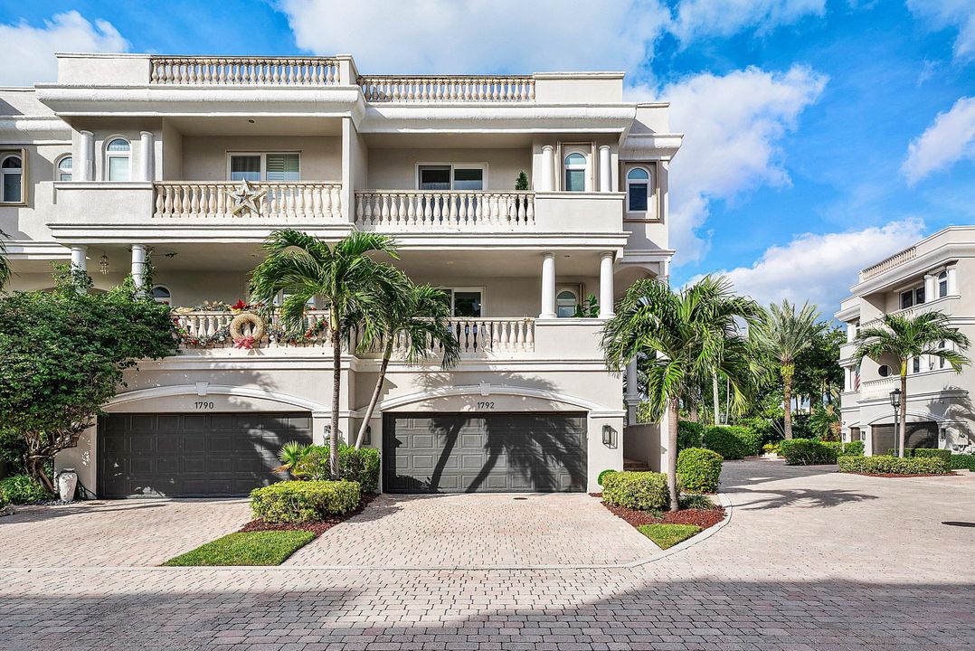 For Sale: $2,050,000 (3 beds, 3 baths, 2938 Square Feet)