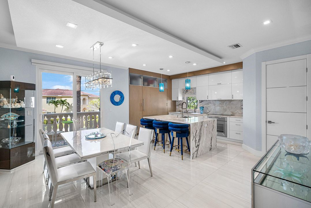 For Sale: $2,050,000 (3 beds, 3 baths, 2938 Square Feet)