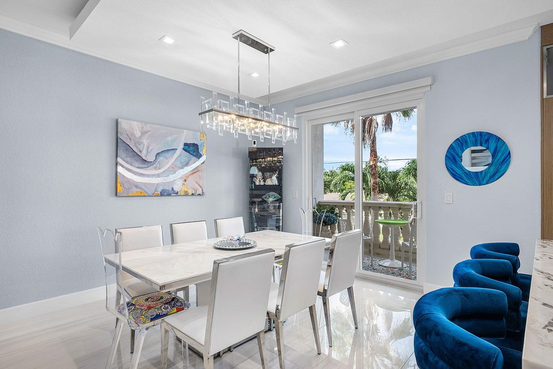 For Sale: $2,050,000 (3 beds, 3 baths, 2938 Square Feet)