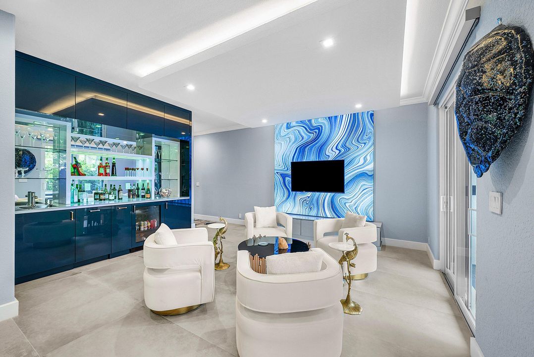 For Sale: $2,050,000 (3 beds, 3 baths, 2938 Square Feet)