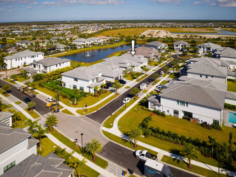 На продажу: $1,575,000 (4 спален, 4 ванн, 3248 Квадратных фут)