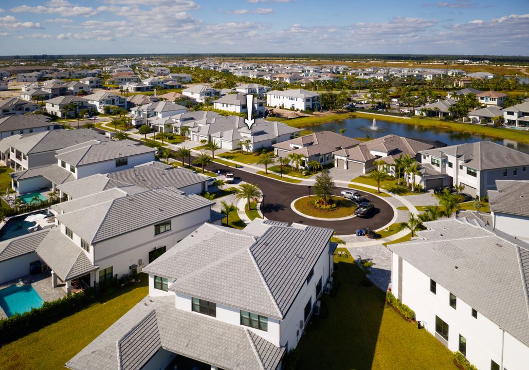 На продажу: $1,575,000 (4 спален, 4 ванн, 3248 Квадратных фут)