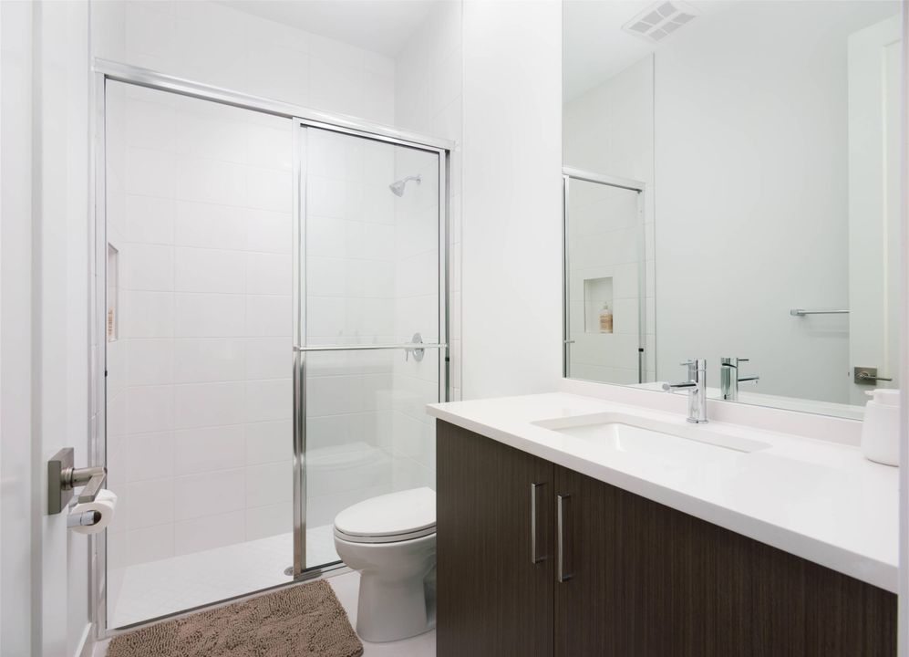 На продажу: $1,575,000 (4 спален, 4 ванн, 3248 Квадратных фут)