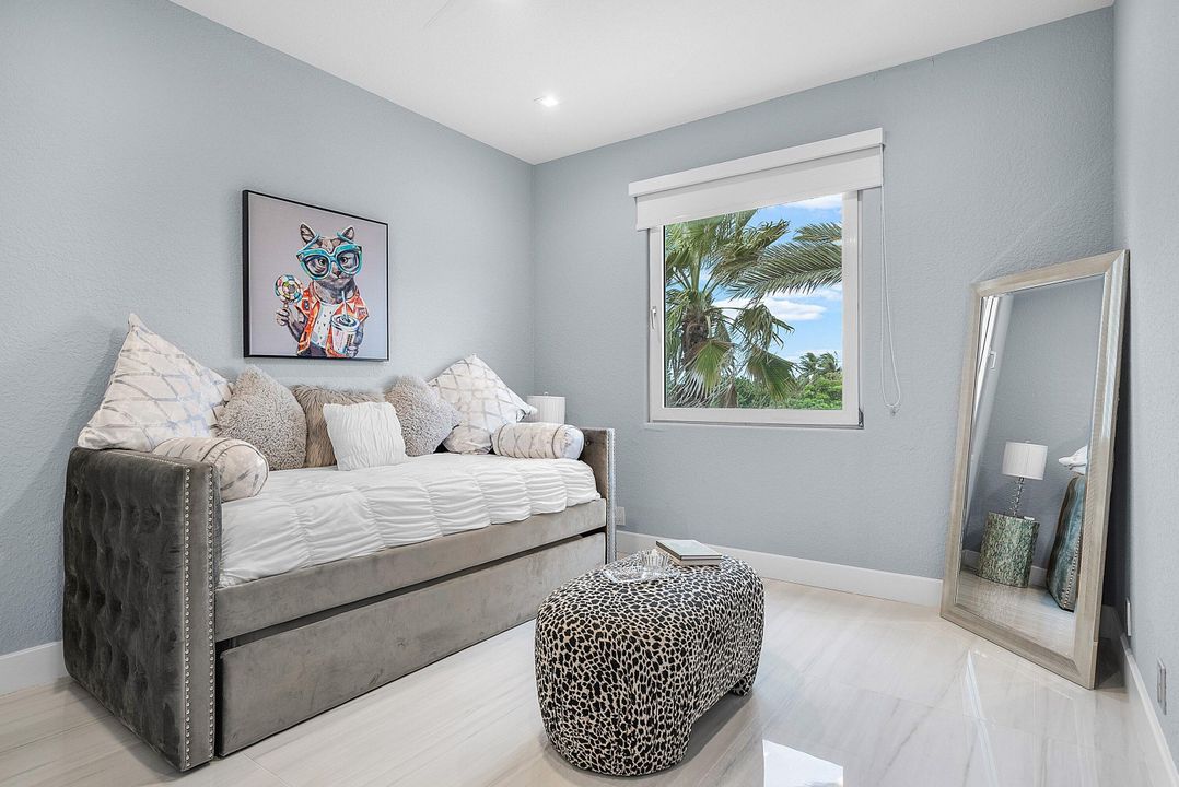 For Sale: $2,050,000 (3 beds, 3 baths, 2938 Square Feet)