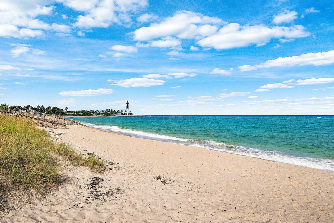 For Sale: $2,050,000 (3 beds, 3 baths, 2938 Square Feet)