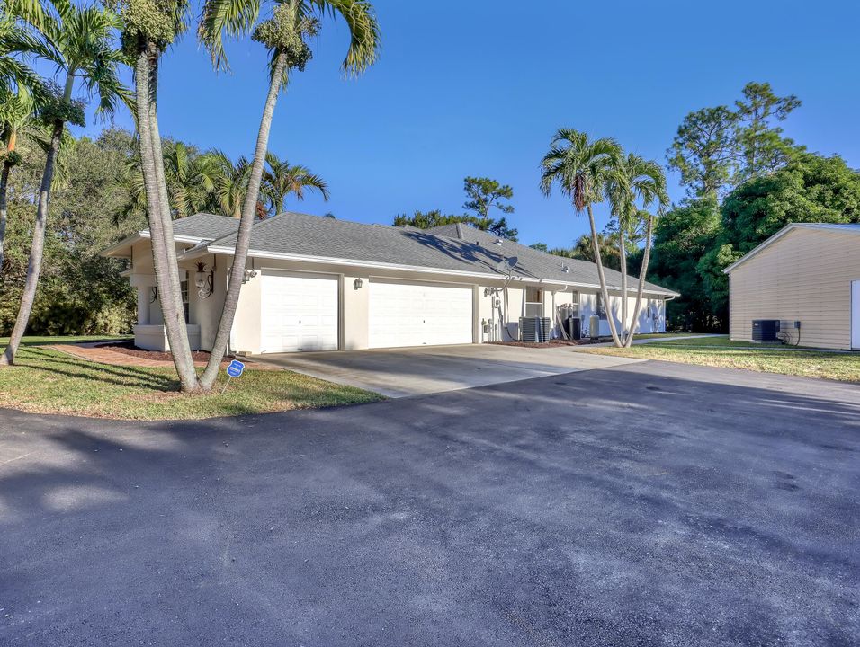 合同活跃: $825,000 (4 贝兹, 3 浴室, 2461 平方英尺)