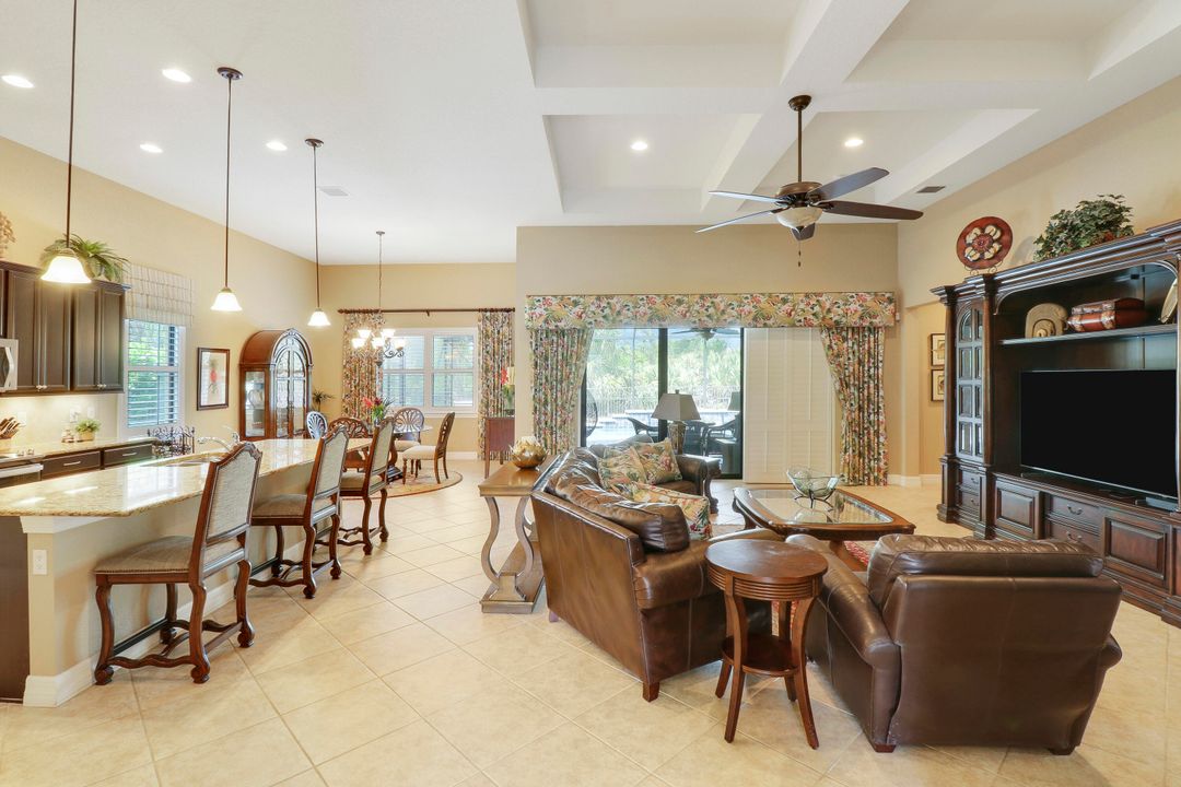 待售: $879,000 (3 贝兹, 3 浴室, 2555 平方英尺)