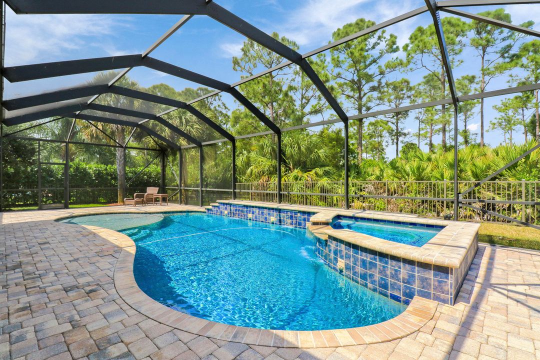 待售: $879,000 (3 贝兹, 3 浴室, 2555 平方英尺)