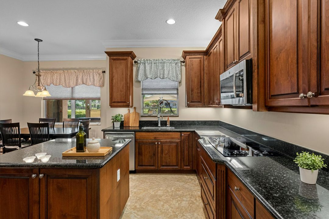 For Sale: $1,100,000 (5 beds, 4 baths, 3317 Square Feet)