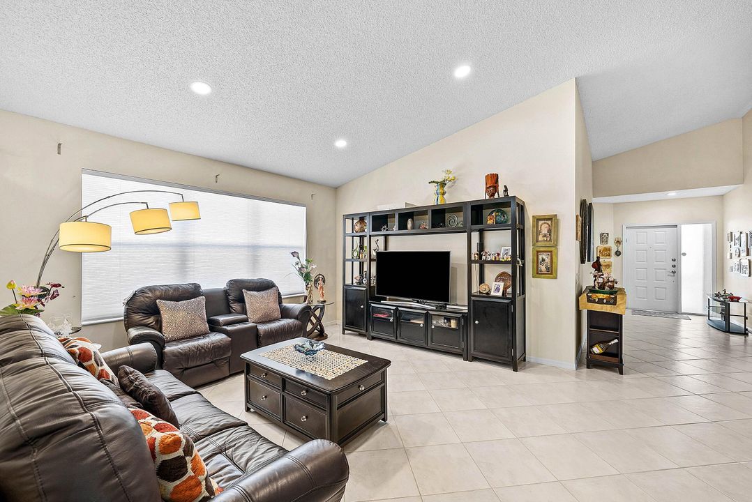 For Sale: $504,750 (3 beds, 2 baths, 2144 Square Feet)