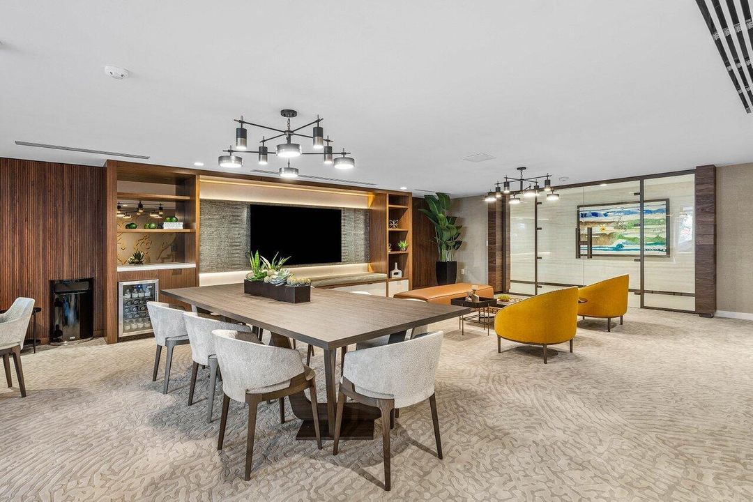 For Sale: $6,885,000 (3 beds, 3 baths, 4265 Square Feet)