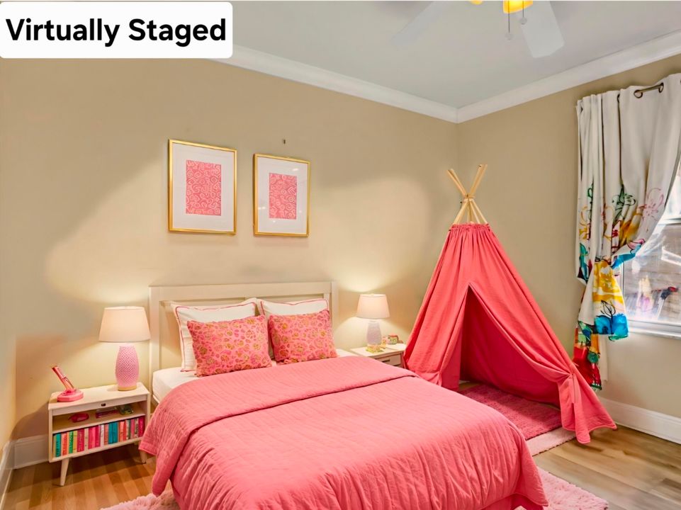 合同活跃: $825,000 (4 贝兹, 3 浴室, 2461 平方英尺)