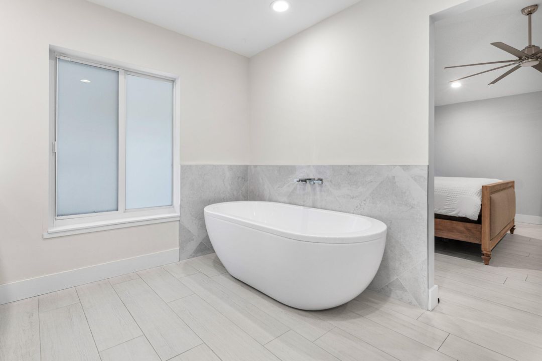 Active With Contract: $1,550,000 (4 beds, 3 baths, 2931 Square Feet)